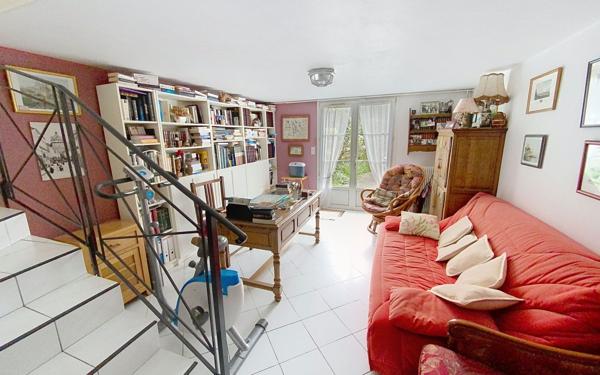 Maison à vendre    5 pièces •  Vouvray