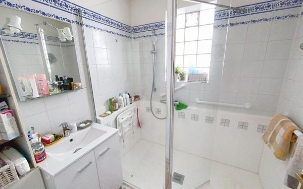 Maison à vendre    5 pièces •  Vouvray