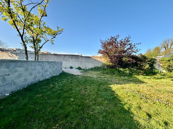 Terrain  constructible Vannes 875 m2