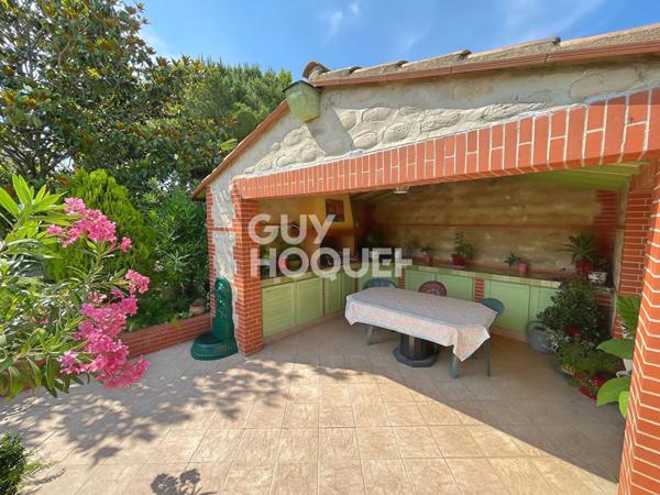 Propriété 4 faces, 200 m² habitables, 6 chambres, double garage, parcelle 1950 m²