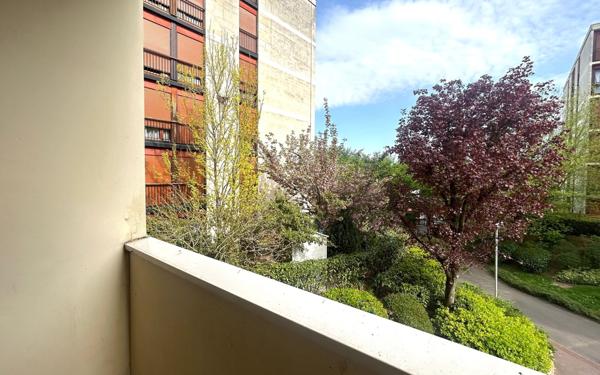 Appartement à vendre    4 pièces • 80,45 m2 Ris-Orangis