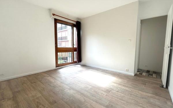 Appartement à vendre    4 pièces • 80,45 m2 Ris-Orangis