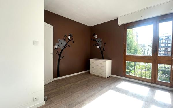 Appartement à vendre    4 pièces • 80,45 m2 Ris-Orangis