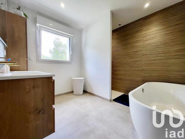 Maison 5 pièces de 125 m² à Gorcy (54730)