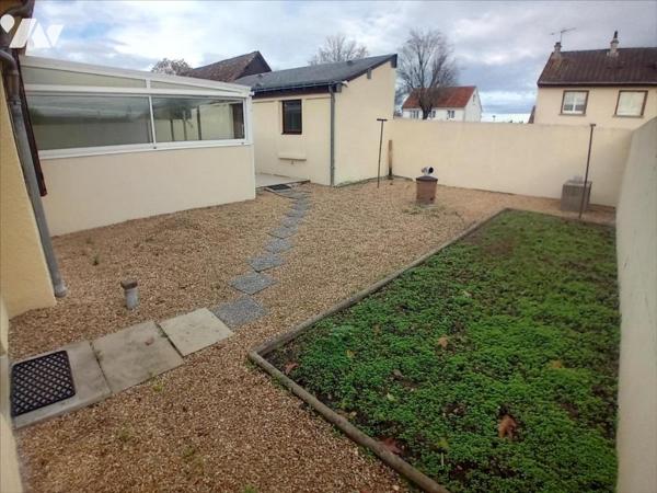 RUAUDIN, pavillon de plain-pied et ses 3 chambres.