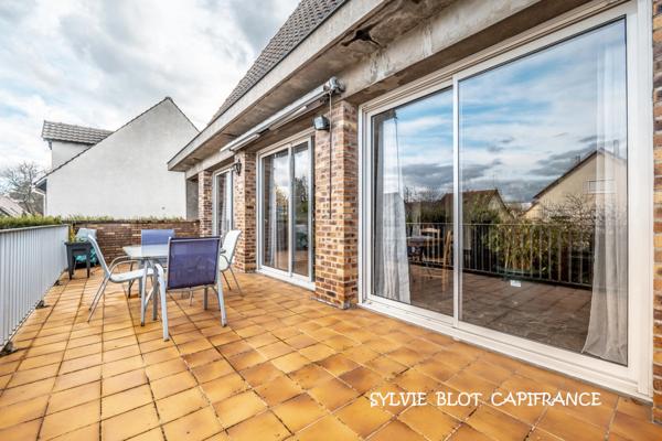 RIS ORANGIS (91) Quartier Plateau - Maison 10 pièces - Terrain 609 M² - Garage