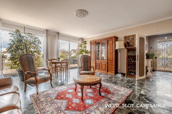 RIS ORANGIS (91) Quartier Plateau - Maison 10 pièces - Terrain 609 M² - Garage