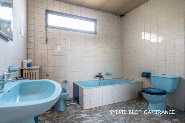 RIS ORANGIS (91) Quartier Plateau - Maison 10 pièces - Terrain 609 M² - Garage