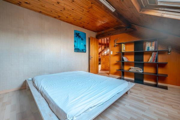 RIS ORANGIS (91) Quartier Plateau - Maison 10 pièces - Terrain 609 M² - Garage