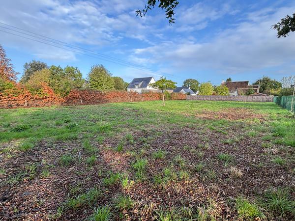 SAINT-LYPHARD - TERRAIN DE 1 400 M² AVEC VUE DÉGAGÉE !