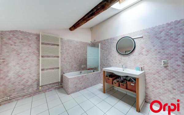 Maison à vendre    7 pièces • 194 m2 Caluire-et-Cuire