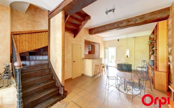 Maison à vendre    7 pièces • 194 m2 Caluire-et-Cuire