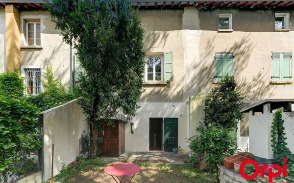 Maison à vendre    7 pièces • 194 m2 Caluire-et-Cuire