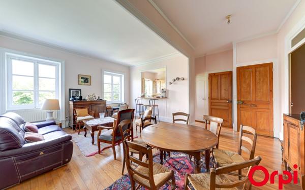 Maison à vendre    7 pièces • 194 m2 Caluire-et-Cuire