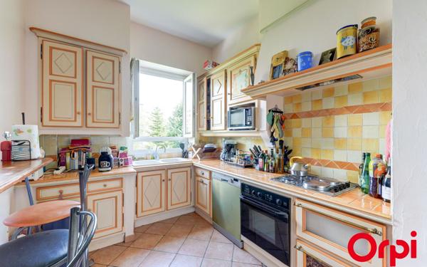 Maison à vendre    7 pièces • 194 m2 Caluire-et-Cuire