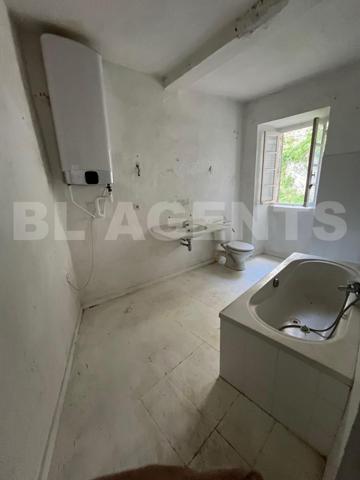 OLETTA VILLAGE - APPARTEMENT À RÉNOVER 38 m² - CACHET & POTENTIEL