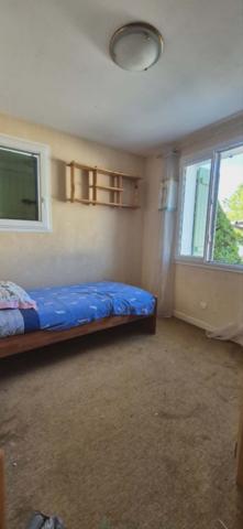 PAVILLON DE PLAIN-PIED SECTEUR CALME ET RECHERCHE VEYRE-MONTON
