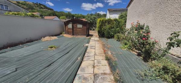 PAVILLON DE PLAIN-PIED SECTEUR CALME ET RECHERCHE VEYRE-MONTON