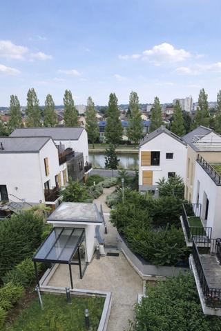 LES PAVILLONS SOUS BOIS