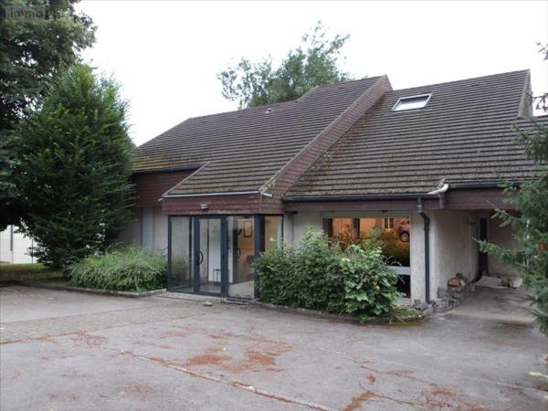 Fonds et/ou murs commerciaux à vendre à Dole dans le Jura (39100), ref : l52