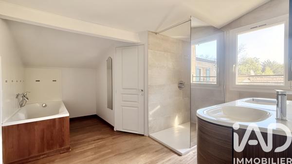 Maison à vendre 6 pièces 145 m² Saint-André-de-Cubzac