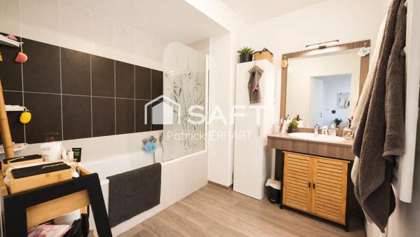Appartement T3 lumineux au coeur du village