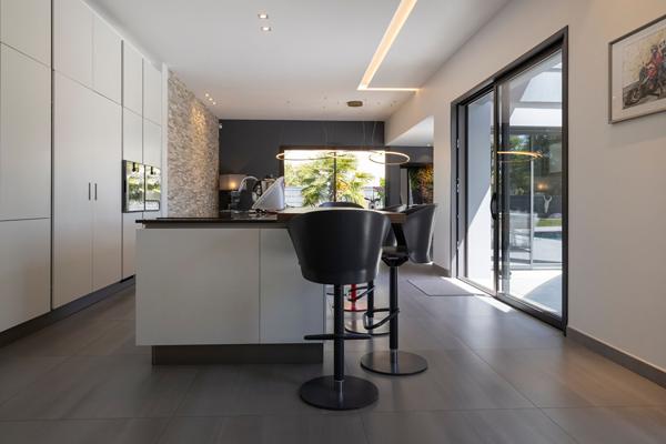 AGGLO BLOIS SUD PROPRIÉTÉ CONTEMPORAINE DE PRESTIGE