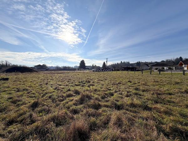 Vente Terrain 456 m2 à Les Avenières Veyrins-Thuellin