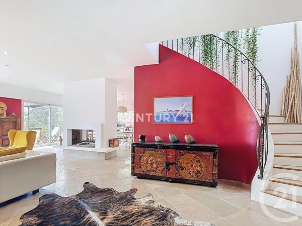 Maison à vendre  8 pièces - 248 m2 AUBAGNE - 13