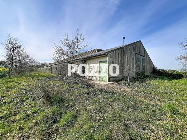 A Vendre - Mortain Bocage - Maison 4 pièce(s) 107.45 m² - CORP DE FERME - MAISON - POULLAILER - BATIMENTS - DEPENDANCES MORTAIN BOCAGE