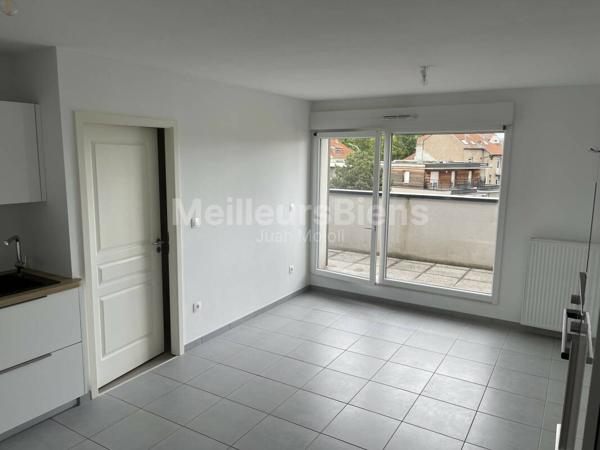 Metz Pont rouge Hopital LEGOUEST