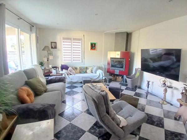Maison de plain pied avec semi sous sol Secteur Champniers