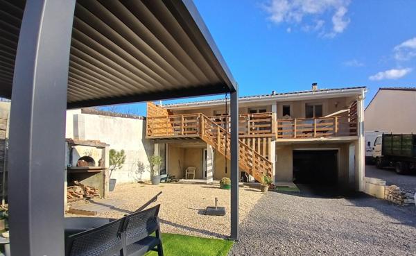 Maison de plain pied avec semi sous sol Secteur Champniers