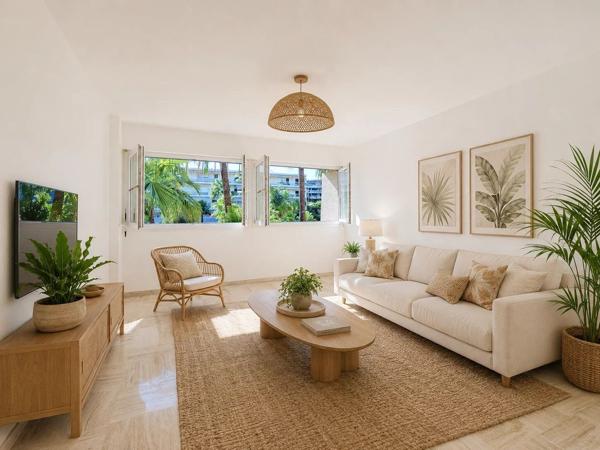 Vente                                                      Appartement
                        
                     3 pièces                      58 m2                     à Cannes