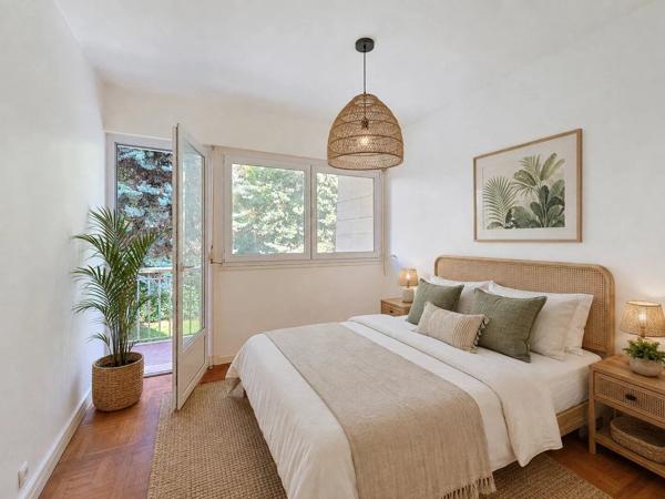 Vente                                                      Appartement
                        
                     3 pièces                      58 m2                     à Cannes
