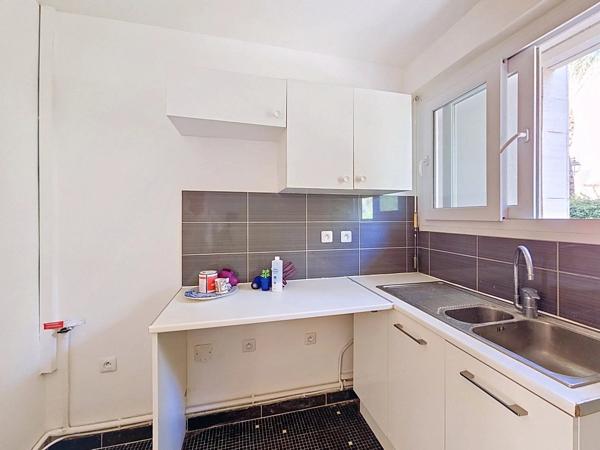 Vente                                                      Appartement
                        
                     3 pièces                      58 m2                     à Cannes