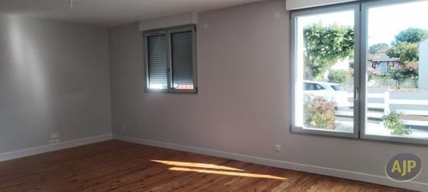 Location maison Saintes : 859 € - AJP Immobilier Saintes