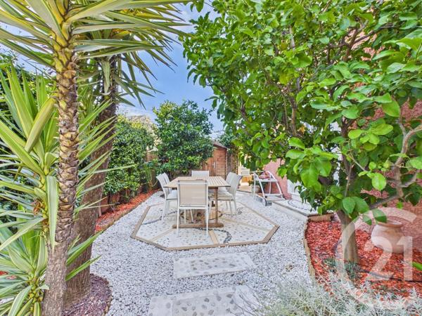 Maison à vendre  6 pièces - 181,10 m 2   LA VALETTE DU VAR  - 83