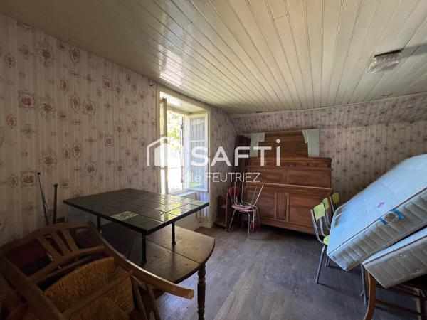 Maison de bourg avec dépendance et terrain