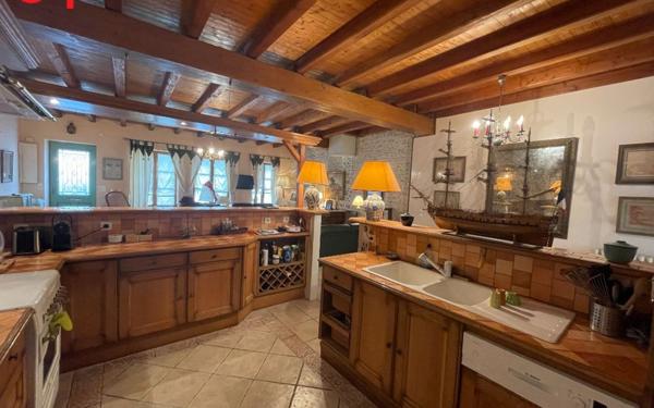 Maison à vendre    6 pièces •  Bourcefranc-le-Chapus