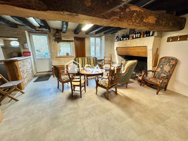 MAISON EN PIERRE 1 CHAMBRE A SAINT LIGUAIRE !