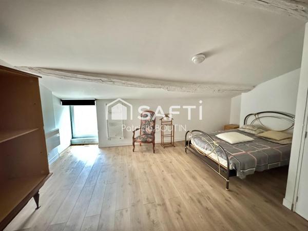 MAISON EN PIERRE 1 CHAMBRE A SAINT LIGUAIRE !