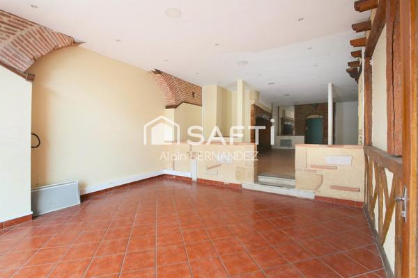 LOCAL COMMERCIAL -CAZERES HYPER CENTRE-