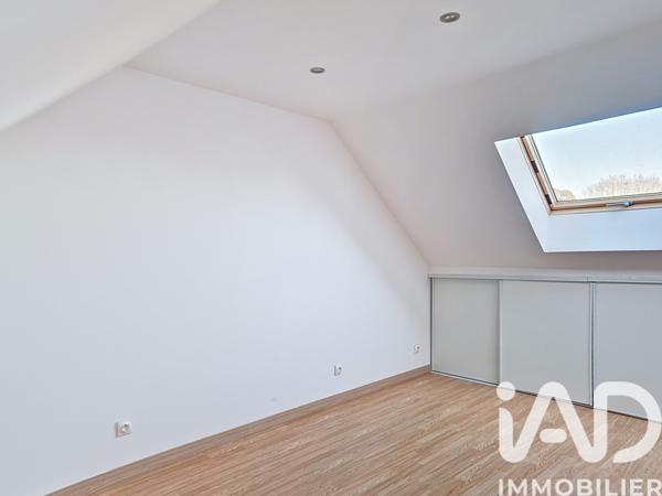 Maison à vendre 5 pièces 102 m² Le Mesnil-Saint-Denis
