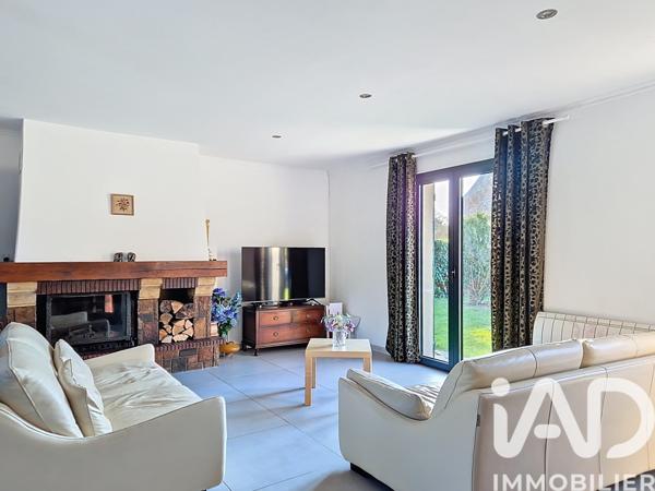 Maison à vendre 5 pièces 102 m² Le Mesnil-Saint-Denis