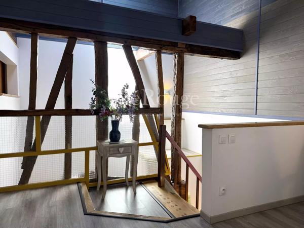 Eymet – Immeuble de rapport au cœur de la bastide avec maison, studio et local commercial