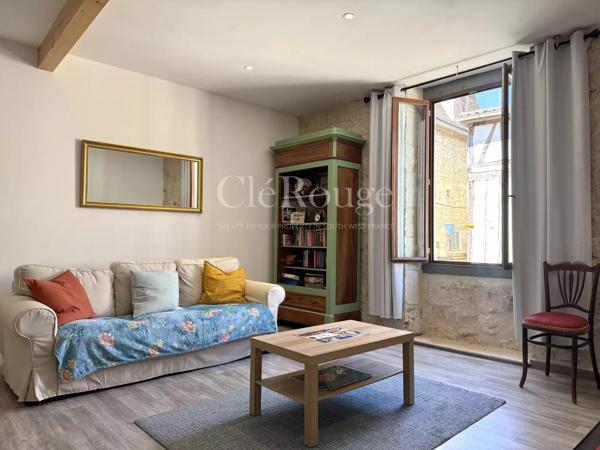 Eymet – Immeuble de rapport au cœur de la bastide avec maison, studio et local commercial