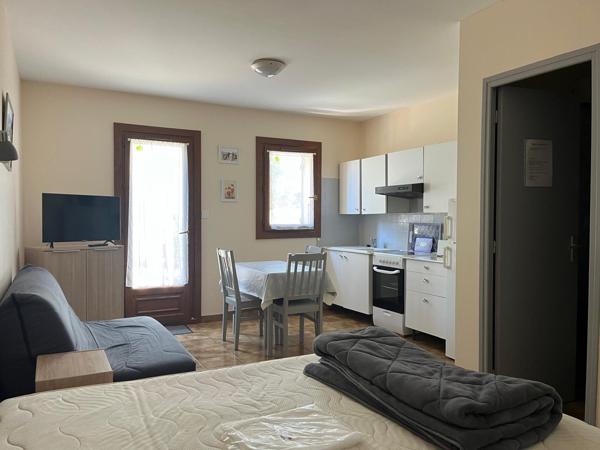 Gréoux-les-Bains (04800) Studio avec terrasse à acheter à Gréoux-Les-Bains