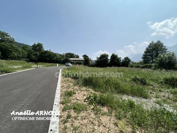 Terrain à bâtir à Chauffayer – Lot N°3 – 513 m²