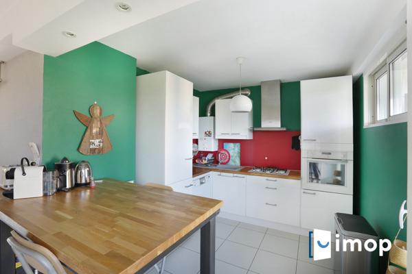 3 pièces traversant avec extérieur